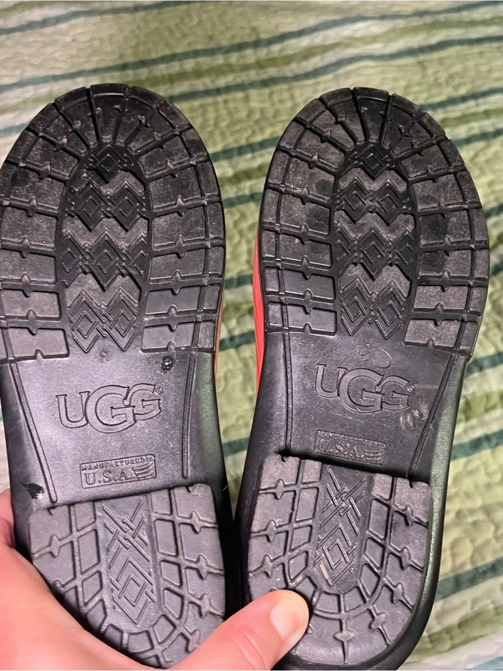UGG Red Glossy Logo Accent